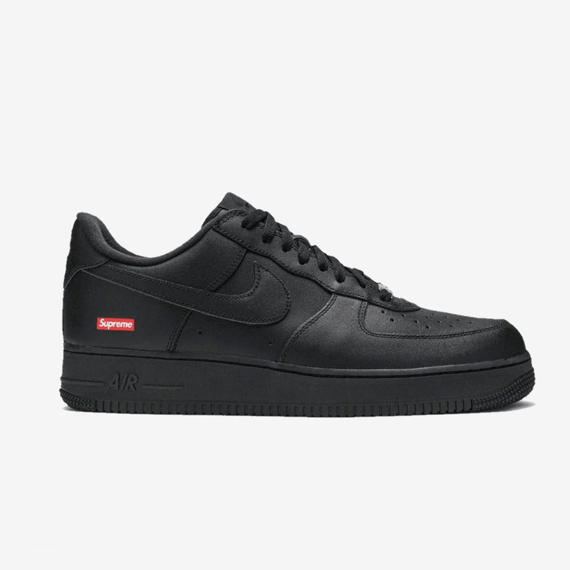NIKE AIR FORCE 1 x Supreme Black